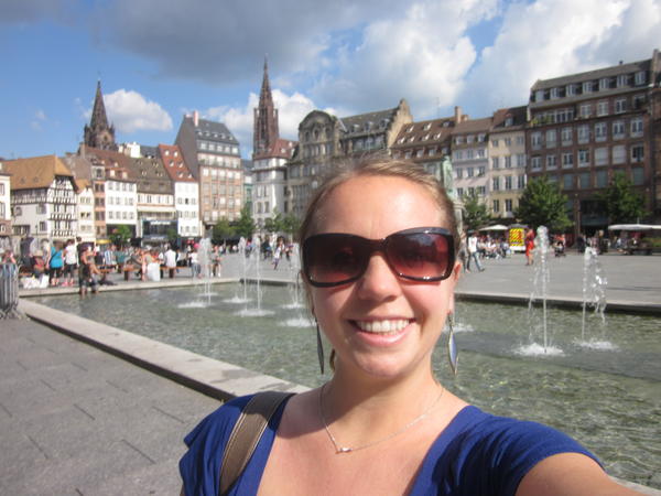 Place Kleber, one of the main plazas in Strasbourg, with the cathedral in the background. 