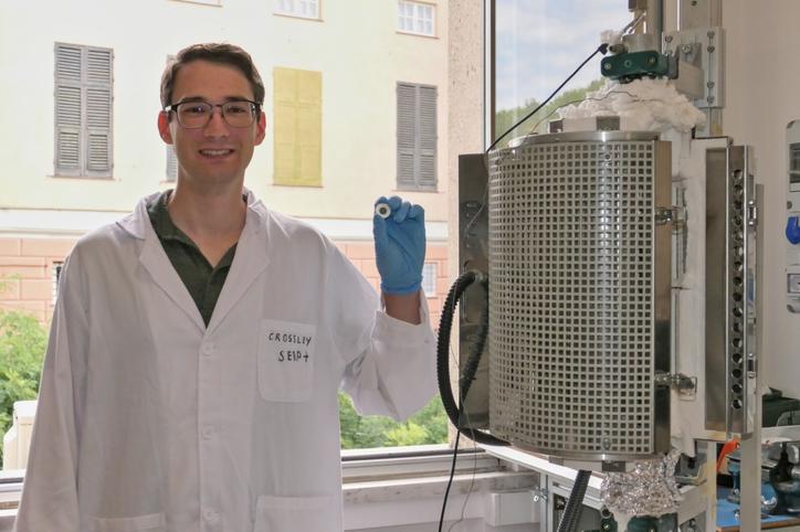 Kenneth Crossley fuel cell lab at the University of Genova